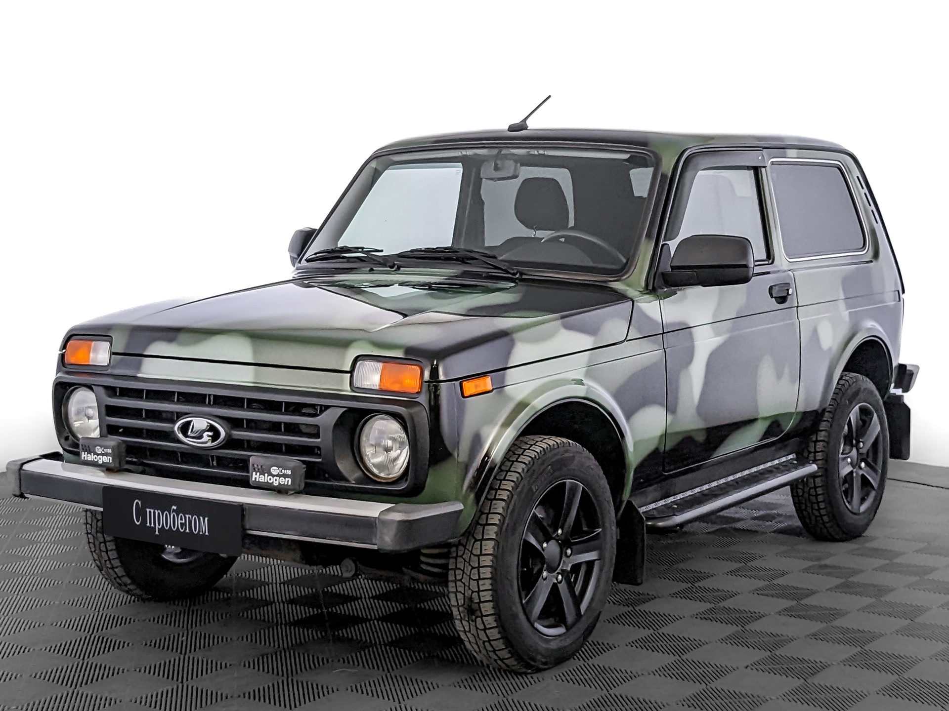Lada Niva Legend